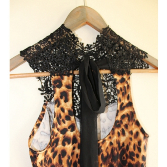 Charlotte Russe Leopard Cheetah Black Lace Halter - Picture 4 of 5